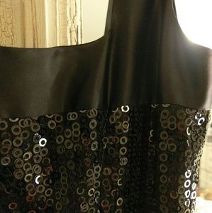 Black sequins sleeveless dress